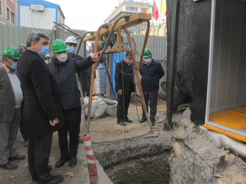 بازدید شهردار تهران از پروژه زیرگذر گلوبندک