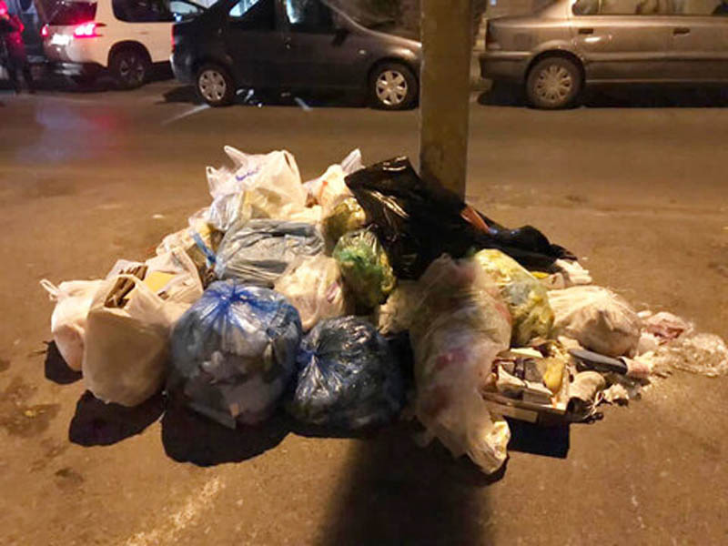 جمع‌ آوری روزانه ۲۰ تن زباله از سطح شهر داران 